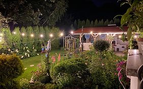 Domek i Apartamenty Zacisze